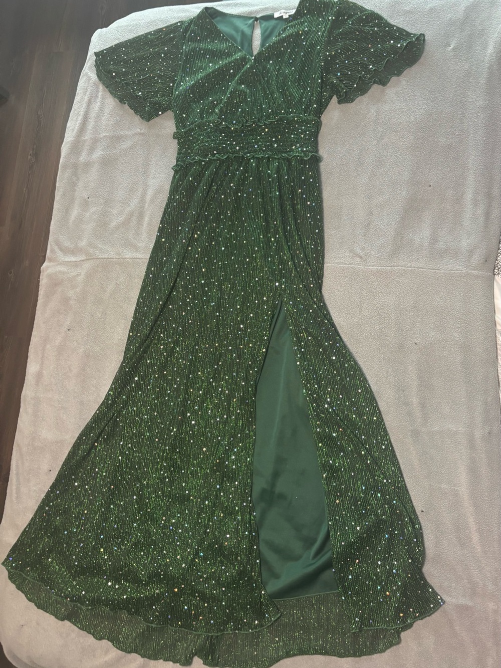 Deep Green Sequin V-Neck Evening Dress